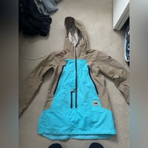 North face snowboarding jacket